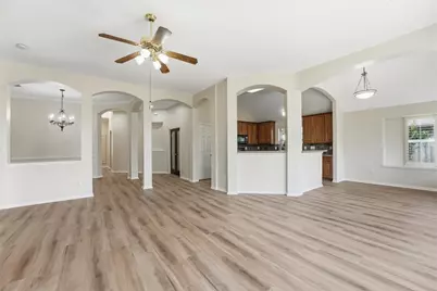 1279 Ocean Manor Lane, League City, TX 77573 - Photo 5