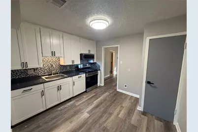 749 Lorrain Street, Angleton, TX 77515 - Photo 5