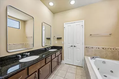 405 Jackson Hill Street, Houston, TX 77007 - Photo 11
