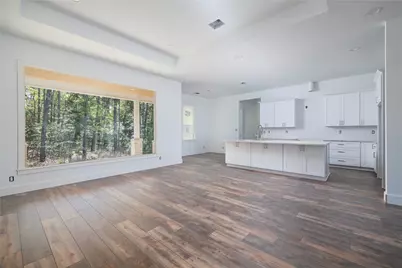 1049 Broadmoor Drive, Huntsville, TX 77340 - Photo 5