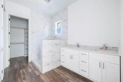 1049 Broadmoor Drive, Huntsville, TX 77340 - Photo 13