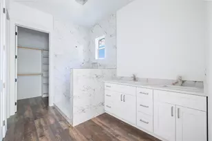 1049 Broadmoor Dr, Huntsville, TX 77340 - Photo 13