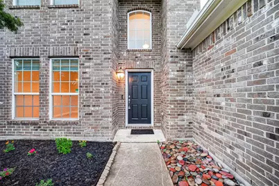 10015 Chase Court, Baytown, TX 77521 - Photo 5