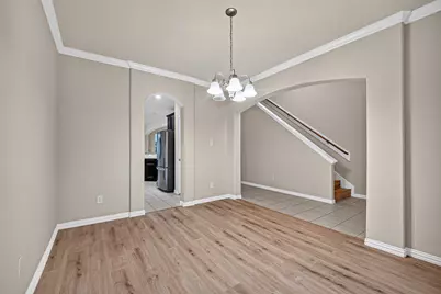 10015 Chase Court, Baytown, TX 77521 - Photo 9