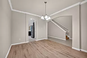 10015 Chase Ct, Baytown, TX 77521 - Photo 9