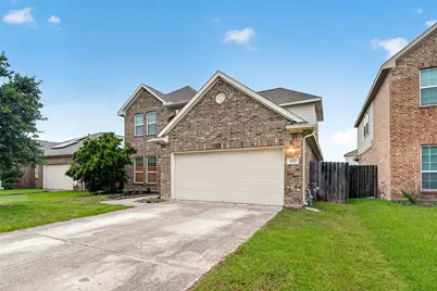 10015 Chase Court, Baytown, TX 77521 - Photo 3