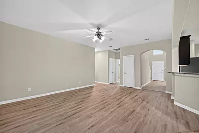 10015 Chase Court, Baytown, TX 77521 - Photo 25