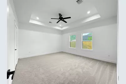 314 E Republic Avenue, Baytown, TX 77520 - Photo 15