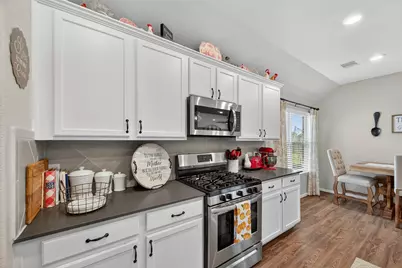 4606 Gonzales Court, Baytown, TX 77521 - Photo 11