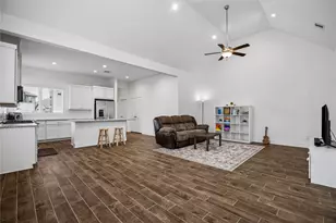1535 Cathedral Bend Drive, Missouri City, TX 77459 - Photo 3