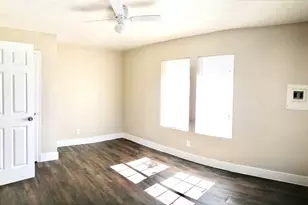 1704 Sam Wilson St, Houston, TX 77020 - Photo 7