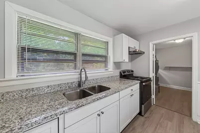 6718 Crosswell Street, Houston, TX 77087 - Photo 11