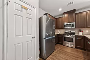 10535 Amador Peak Dr, Rosharon, TX 77583 - Photo 7