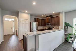 10535 Amador Peak Dr, Rosharon, TX 77583 - Photo 3