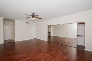 664 Wilcrest Dr, Houston, TX 77042 - Photo 13