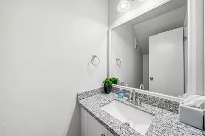 10152 Longmont Drive #38/10, Houston, TX 77042 - Photo 15
