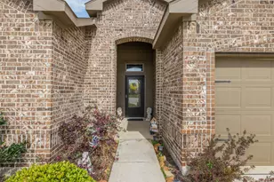 303 Morning Dove Trl, Sealy, TX 77474 - Photo 3