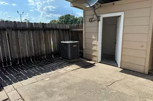 12889 High Star Dr, Houston, TX 77072 - Photo 15