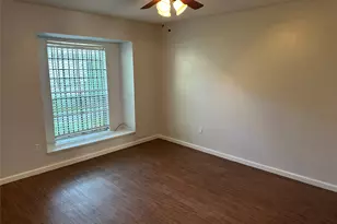 12889 High Star Dr, Houston, TX 77072 - Photo 5