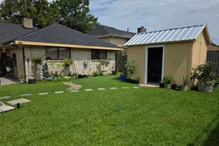 8827 Woodleigh Dr, Houston, TX 77083 - Photo 31