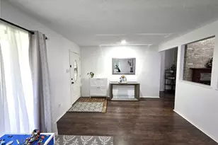 8827 Woodleigh Dr, Houston, TX 77083 - Photo 11