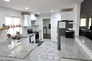 8827 Woodleigh Dr, Houston, TX 77083 - Photo 37