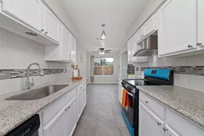 6322 Lynkat Lane, Houston, TX 77083 - Photo 15