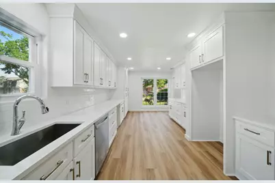 9711 Derrik Drive, Houston, TX 77080 - Photo 15