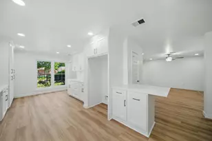 9711 Derrik Dr, Houston, TX 77080 - Photo 5