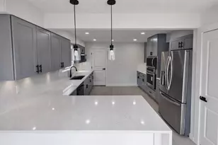 4911 E Fallen Bough Dr, Houston, TX 77041 - Photo 5