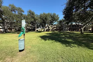 10372 Hammerly Blvd, Houston, TX 77043 - Photo 17