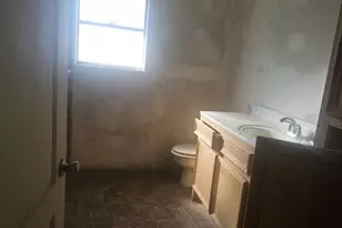 10918 Pandora Dr, Houston, TX 77013 - Photo 7