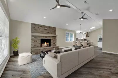 911 Mulberry Avenue, New Braunfels, TX 78130 - Photo 3