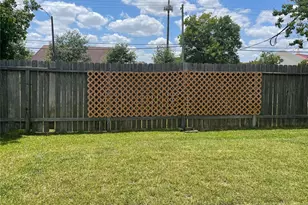 11418 El Diamante Dr, Houston, TX 77048 - Photo 31