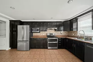 9404 Denbury Way, Houston, TX 77025 - Photo 7