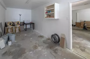 9404 Denbury Way, Houston, TX 77025 - Photo 27