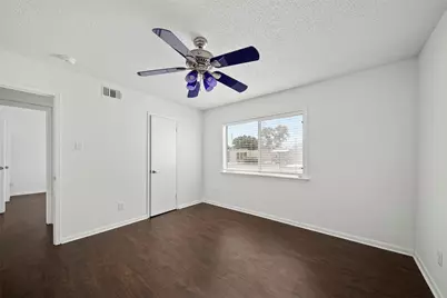 9404 Denbury Way, Houston, TX 77025 - Photo 13