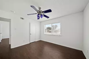 9404 Denbury Way, Houston, TX 77025 - Photo 13