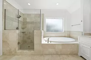 11110 Sherwood Forest Glen Dr, Houston, TX 77043 - Photo 19