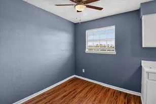 2311 71st St, Galveston, TX 77551 - Photo 23