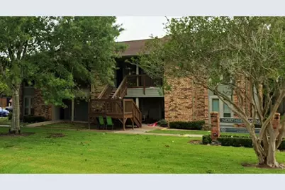 1741 E Henderson, Angleton, TX 77515 - Photo 1