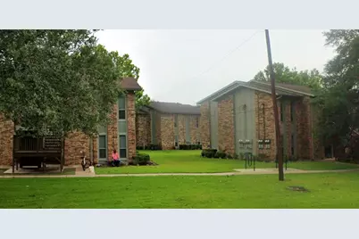 1741 E Henderson, Angleton, TX 77515 - Photo 7