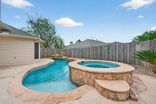 1096 Gladstone Dr, League City, TX 77573 - Photo 45