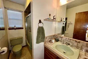 201 Westwood Dr E, Trinity, TX 75862 - Photo 27