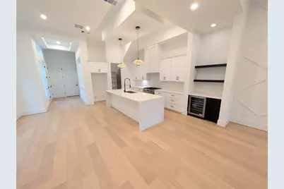 833 W 25th Street, Houston, TX 77008 - Photo 9