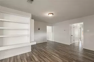 1819 Ave Q, Huntsville, TX 77340 - Photo 11