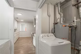 1819 Ave Q, Huntsville, TX 77340 - Photo 7