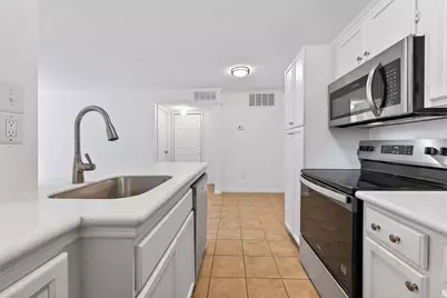 3770 Lovers Wood Lane #1006, Houston, TX 77014 - Photo 11