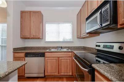 9200 Westheimer Road #802, Houston, TX 77063 - Photo 17