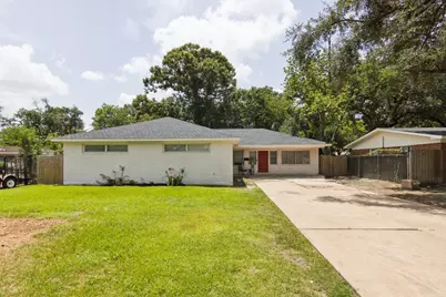 1606 Oaks Drive, Pasadena, TX 77502 - Photo 1